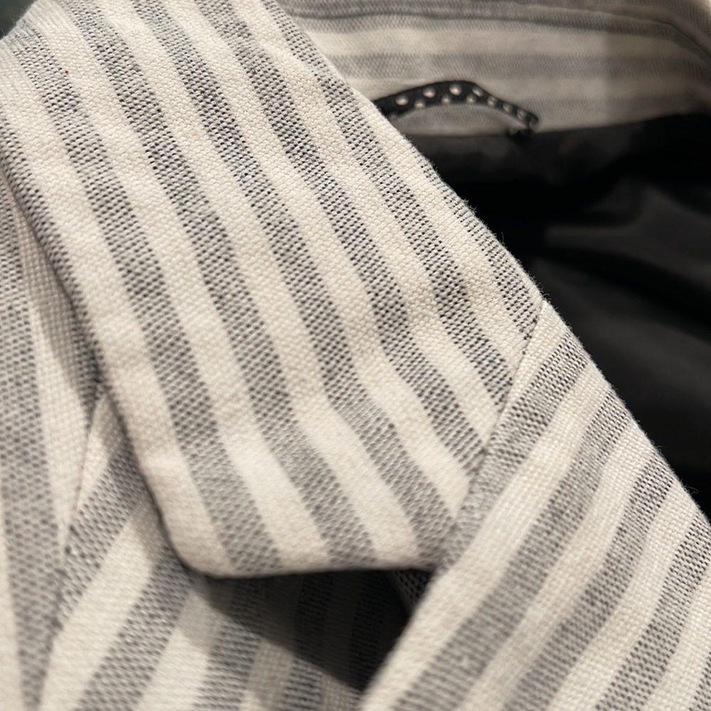 Striped jacket - Picture 4 of 4
